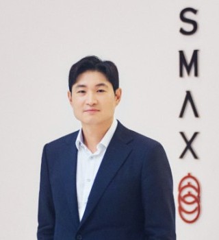 Cosmax: an extraordinary dynamic!