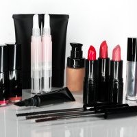 MPlus Cosmetics - Iconic Essential Collection